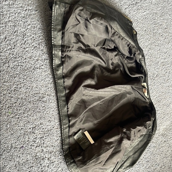 H&M Kids Black Faux Leather Moto Jacket with Asymmetrical Zipper - Picture 4 of 8